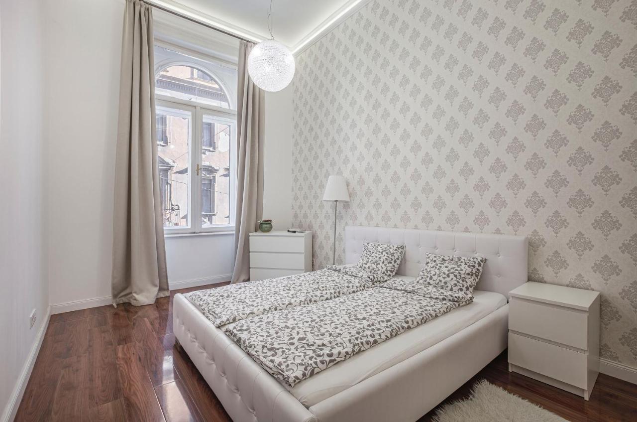 Luxury Art Deco Flat / Big Balcony Apartment Budapest Ngoại thất bức ảnh